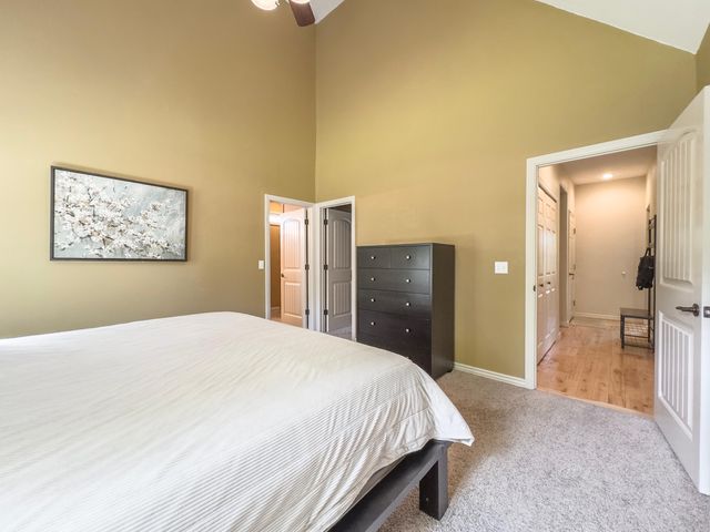 555 E Farm Road 84, Springfield, MO 65803