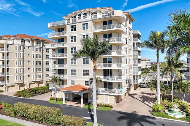 1121 Swallow Ave Apt 701, Marco Island, FL 34145