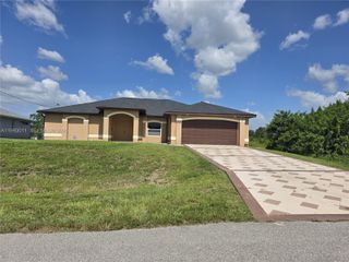 1816 Tomaso Ave, Lehigh Acres, FL 33972