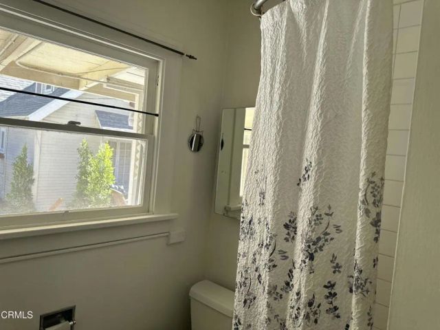 2122 Navarro Avenue, Altadena, CA 91001
