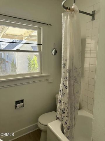 2122 Navarro Avenue, Altadena, CA 91001