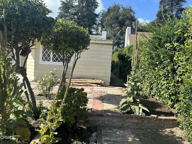 2122 Navarro Avenue, Altadena, CA 91001