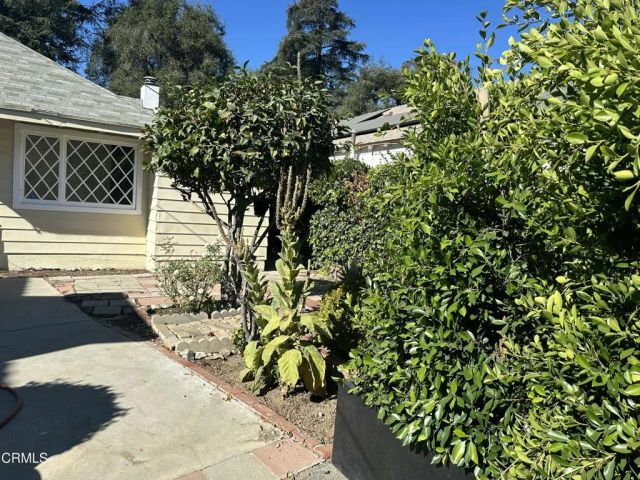 2122 Navarro Avenue, Altadena, CA 91001