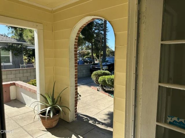 2122 Navarro Avenue, Altadena, CA 91001