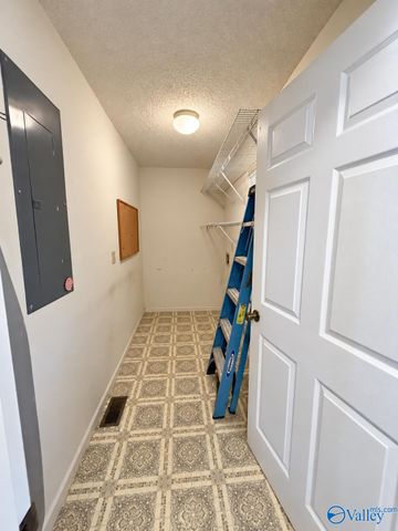 1710 McCullough Avenue NE, Huntsville, AL 35801