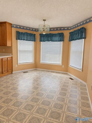 1710 McCullough Avenue NE, Huntsville, AL 35801