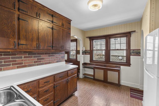 2737 Ulysses Street NE, Minneapolis, MN 55418