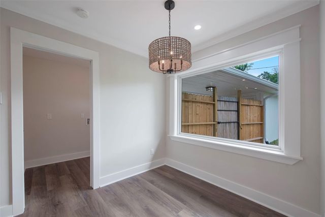 402 Forest Lake Drive, Seabrook, TX 77586