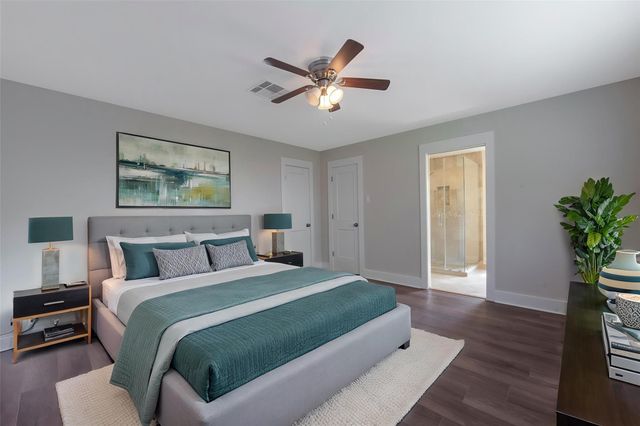 402 Forest Lake Drive, Seabrook, TX 77586