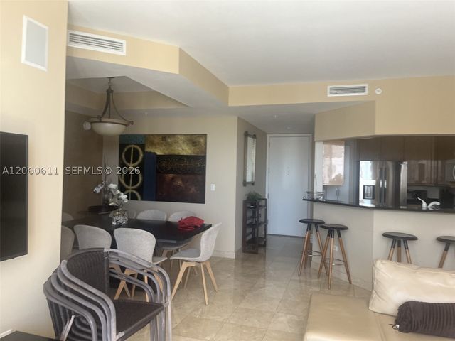 801 Brickell Key Blvd 2509, Miami, FL 33131