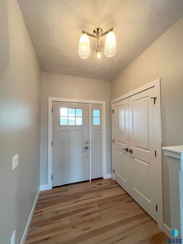 2601 S Galena Ave Avenue, Sioux Falls, SD 57110