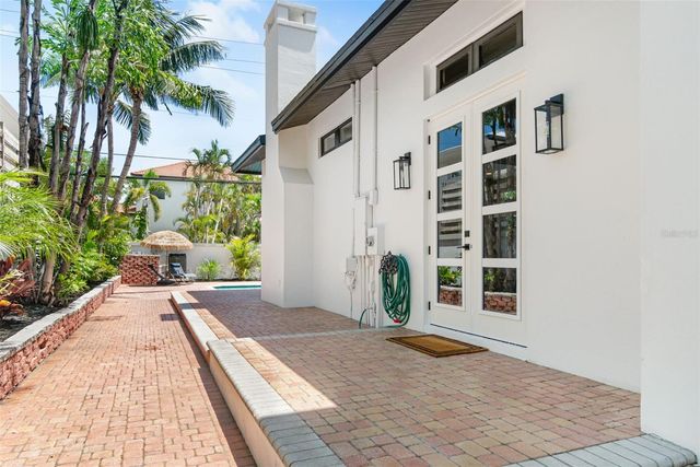 324 SIESTA DRIVE, Sarasota, FL 34242