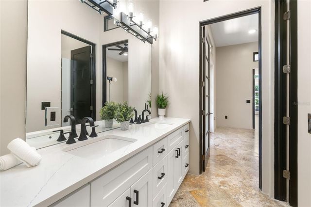 324 SIESTA DRIVE, Sarasota, FL 34242