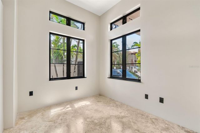 324 SIESTA DRIVE, Sarasota, FL 34242