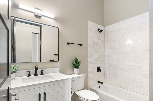 324 SIESTA DRIVE, Sarasota, FL 34242