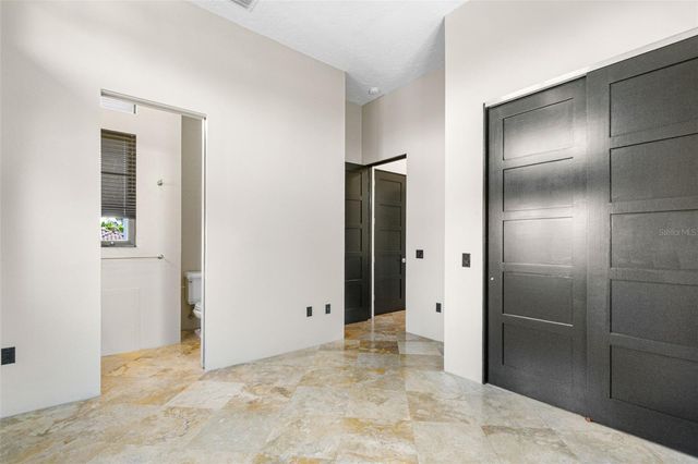 324 SIESTA DRIVE, Sarasota, FL 34242