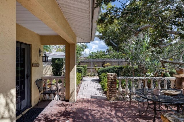 239 SOVRANO ROAD, Venice, FL 34285