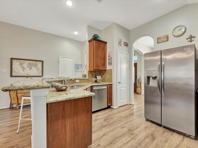 5011 Gulf Stream Lane, Bacliff, TX 77518