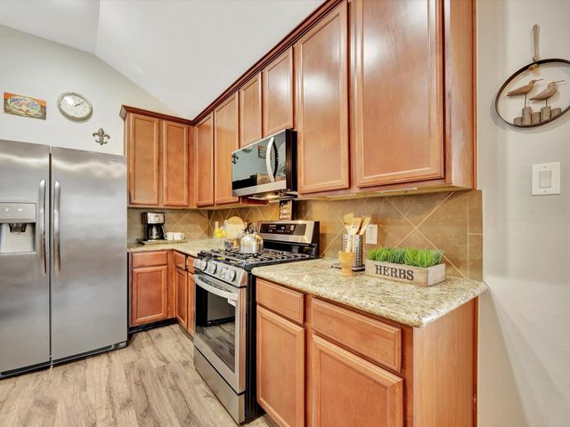 5011 Gulf Stream Lane, Bacliff, TX 77518