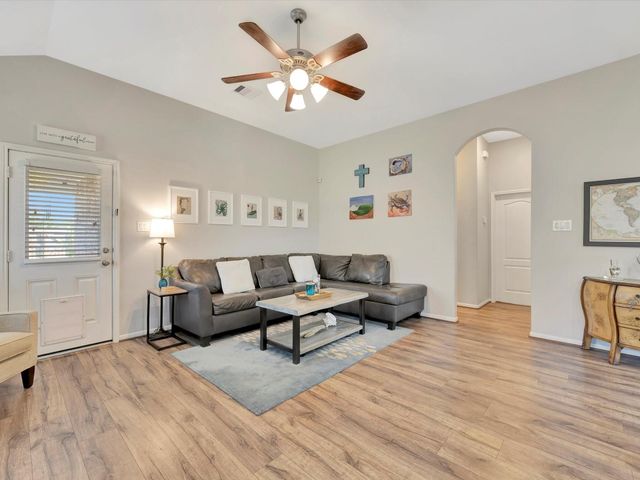 5011 Gulf Stream Lane, Bacliff, TX 77518