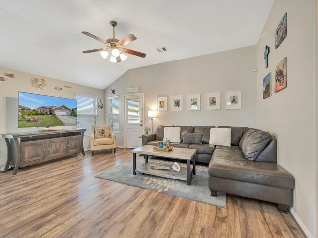 5011 Gulf Stream Lane, Bacliff, TX 77518