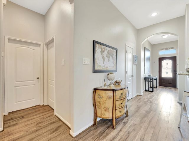 5011 Gulf Stream Lane, Bacliff, TX 77518