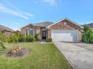 5011 Gulf Stream Lane, Bacliff, TX 77518