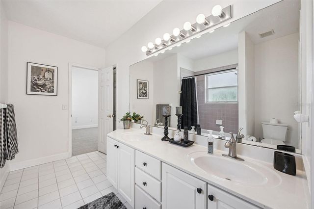 8072 CANYON LAKE CIRCLE, Orlando, FL 32835