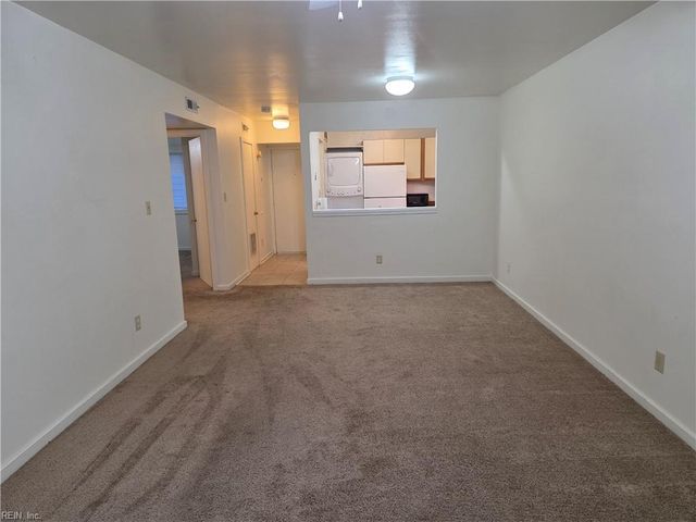 103 Lake Powell Rd Apt F, Williamsburg, VA 23185