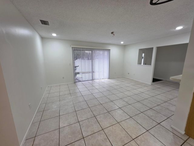 4041 NW Cinnamon Tree Circle, Jensen Beach, FL 34957