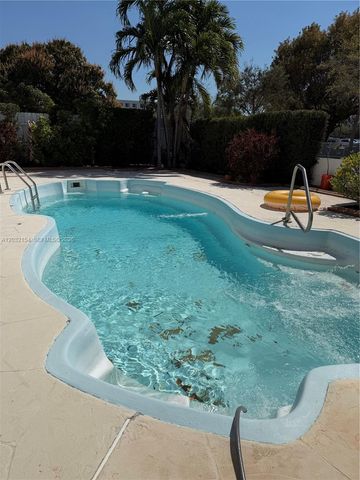8532 SW 211th Ter, Cutler Bay, FL 33189