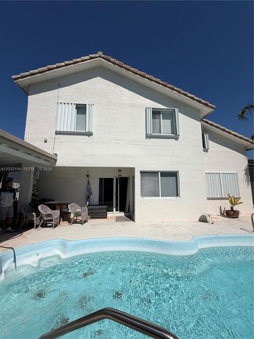 8532 SW 211th Ter, Cutler Bay, FL 33189