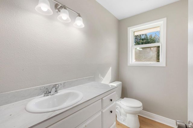 1614 13th Street, Huntsville, TX 77340