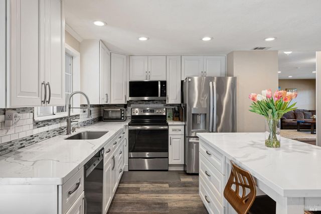 524 N Orchard Ave, Vacaville, CA 95688