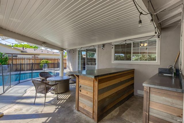 524 N Orchard Ave, Vacaville, CA 95688