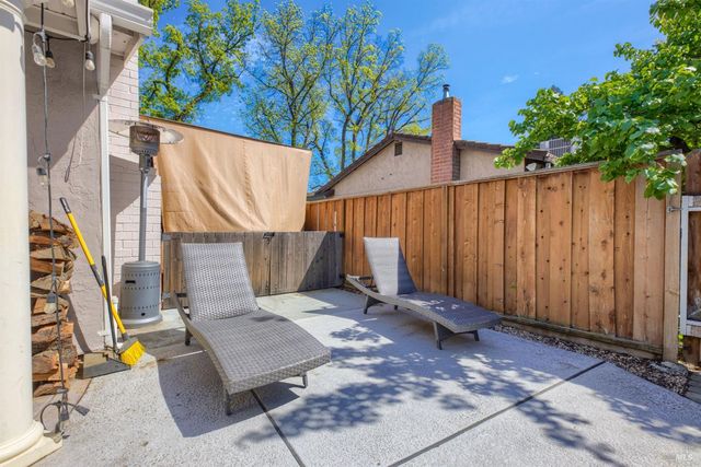 524 N Orchard Ave, Vacaville, CA 95688