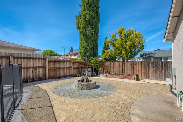 524 N Orchard Ave, Vacaville, CA 95688