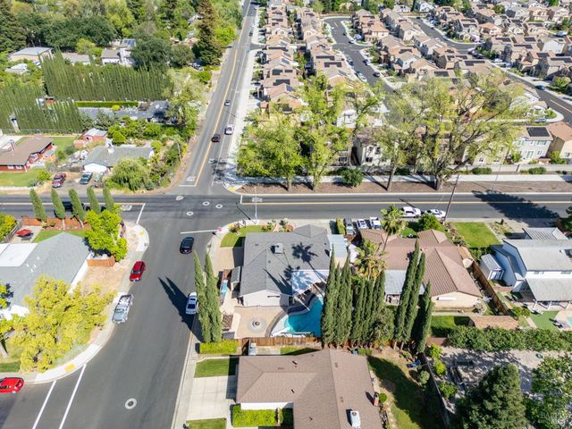 524 N Orchard Ave, Vacaville, CA 95688