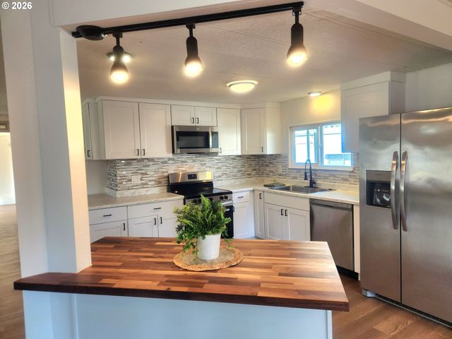 507 N 19TH Ave 29, Cornelius, OR 97113