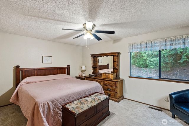 4417 NW Cascade Street, Silverdale, WA 98383