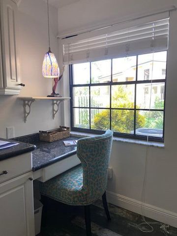 364 Prestwick Circle 4, Palm Beach Gardens, FL 33418