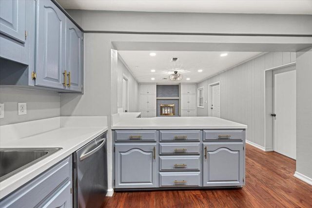 318 NW Oakland Circle, Fort Walton Beach, FL 32548