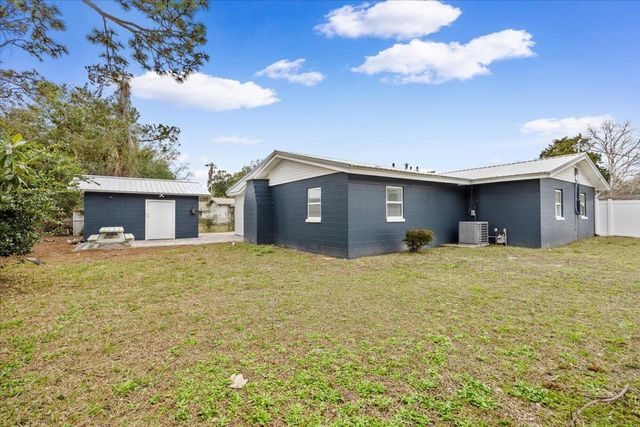 318 NW Oakland Circle, Fort Walton Beach, FL 32548