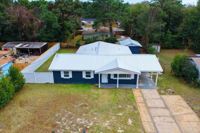 318 NW Oakland Circle, Fort Walton Beach, FL 32548