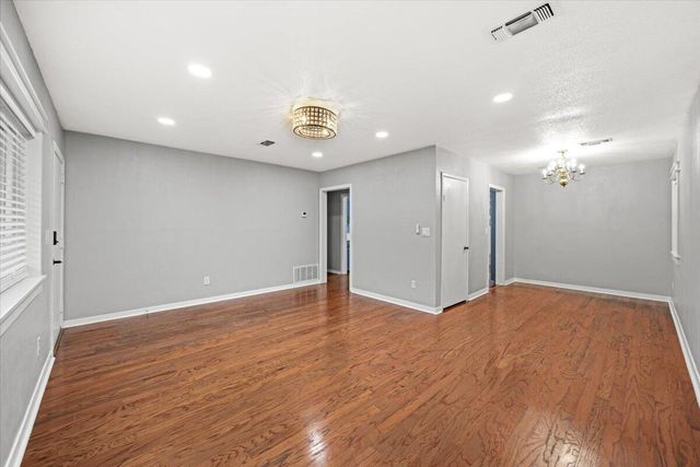 318 NW Oakland Circle, Fort Walton Beach, FL 32548