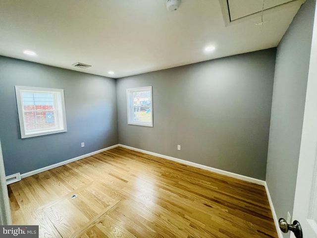 34 COMPASS RD, Middle River, MD 21220