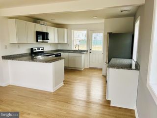 34 COMPASS RD, Middle River, MD 21220