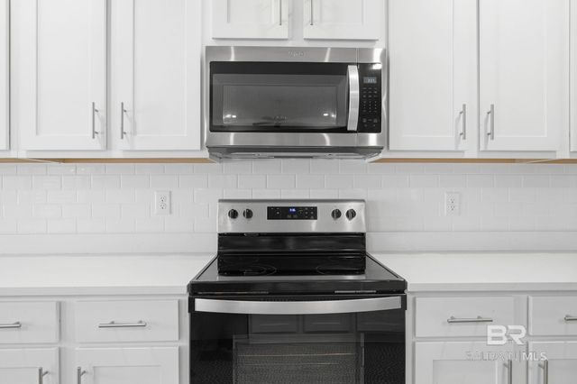 11123 Genuine Risk Circle, Daphne, AL 36526