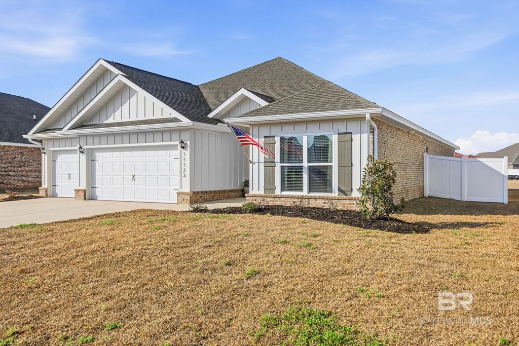 11123 Genuine Risk Circle, Daphne, AL 36526