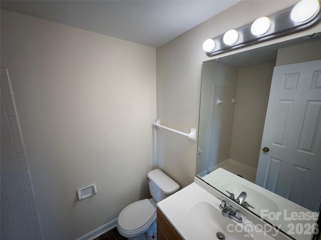 1604 Arlyn Circle, Charlotte, NC 28213
